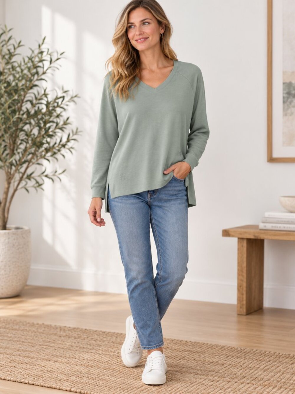 Banana Republic Sage Green V-Neck Long Sleeve Sweater Size M